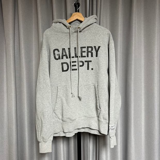 갤러리디파트먼트 로고 후드