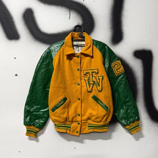 USA 올드스쿨 패치 디테일 소가죽 레더암 크롭 바시티 자켓