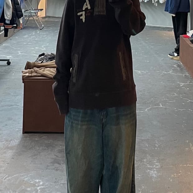 아베크롬비 AF 하이넥 딥브라운 니트 H1304