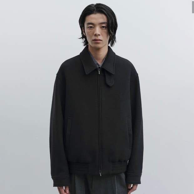어나더오피스 Volume Blouson (Black)