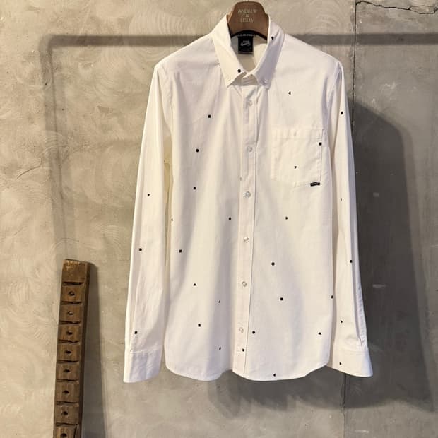 나이키SB 버튼다운 셔츠 100