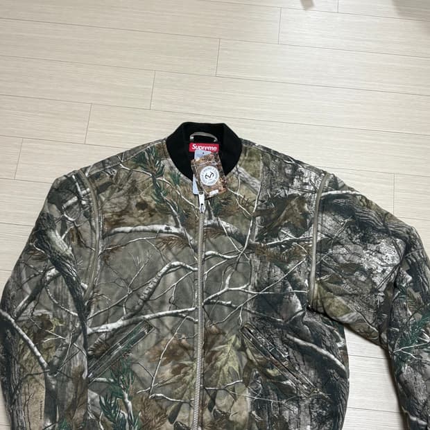 슈프림 25fw 봄버 자켓 리얼트리