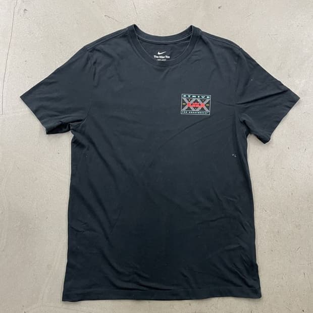 나이키 드라이핏 르브론 바스켓볼 티셔츠 L