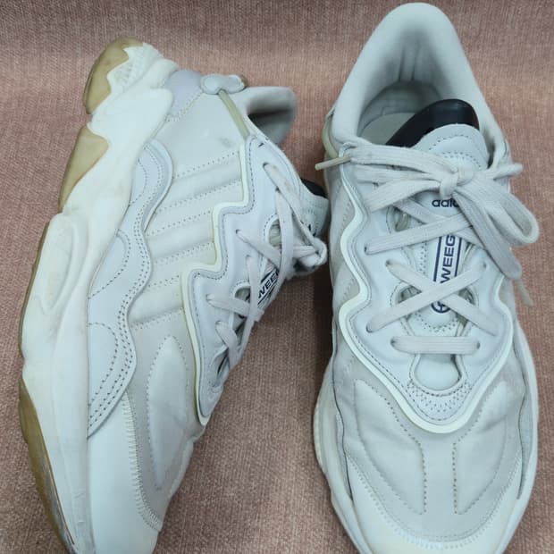 아디다스 280mm-  오즈위고 화이트 운동화
