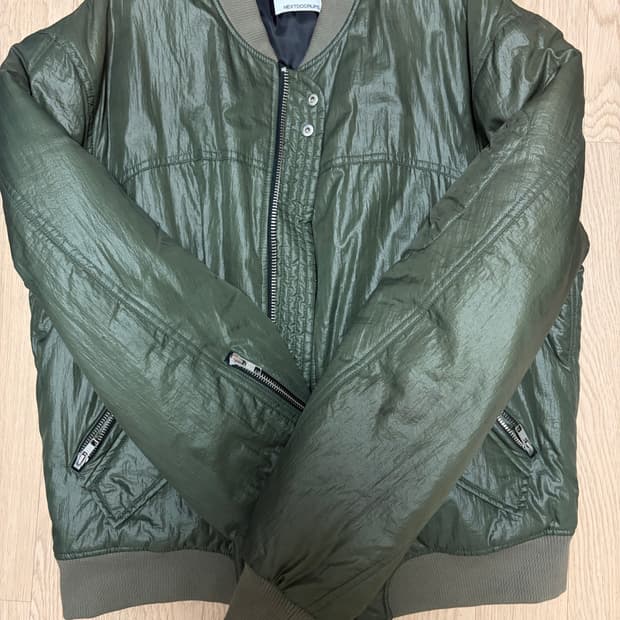 넥스트도어립스 슬림 ma-1 카키색상