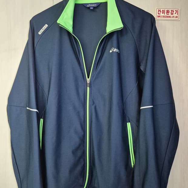 아식스 러닝 집업 100