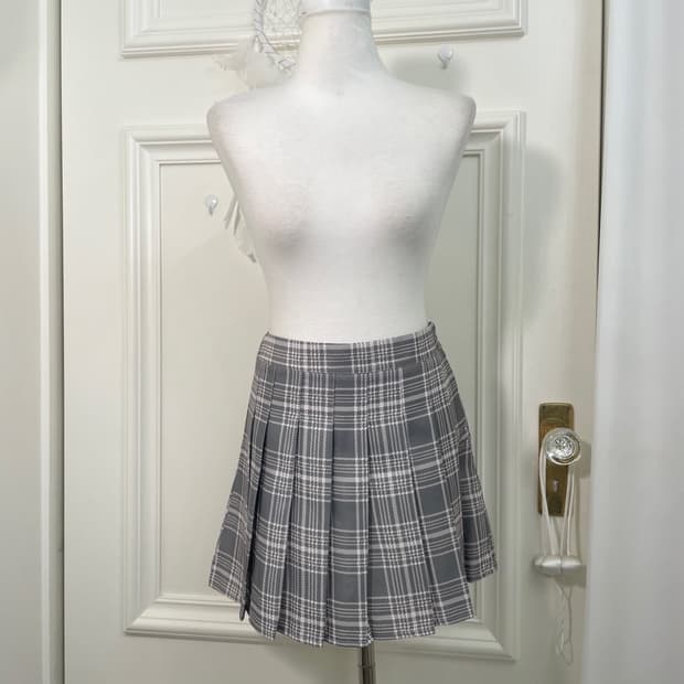 gray pink check pleats mini skirt