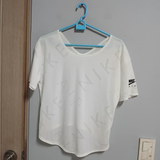 나이키 반팔 여성 S 사이즈