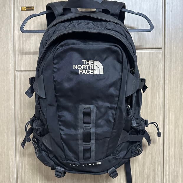 노스페이스 핫샷 SE 백팩 블랙