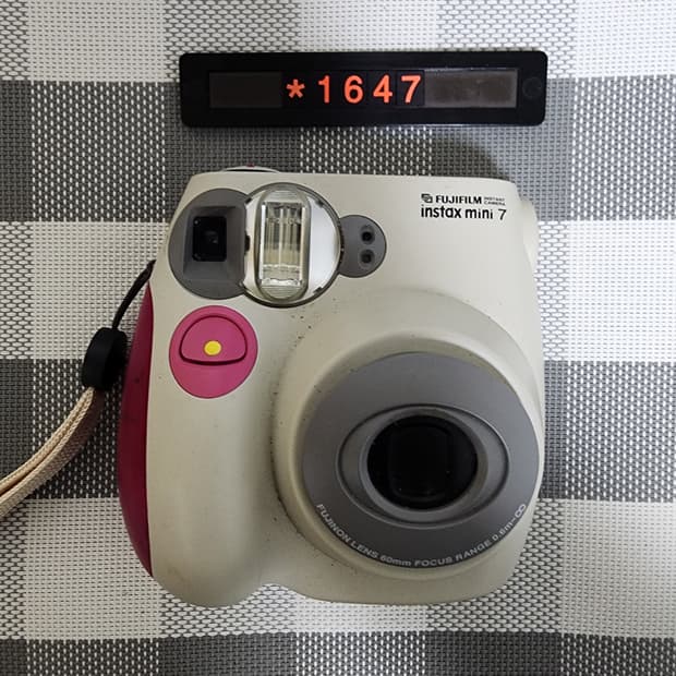 후지 인스탁스 미니 7 폴라로이드 카메라