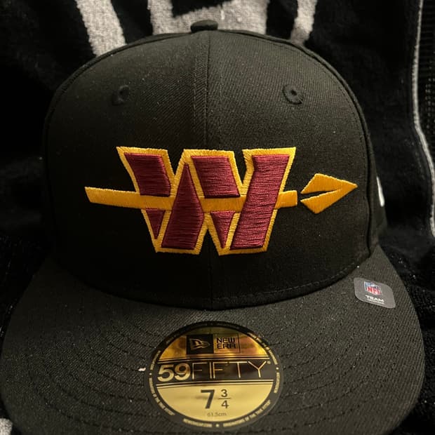 뉴에라 59FIFTY 정품 NFL 팀 캡입니다