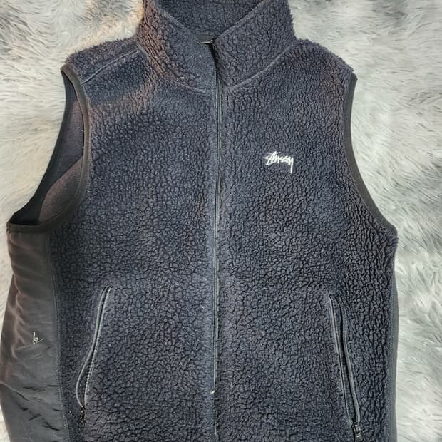 스투시 블랙 양털 조끼 집업 베스트