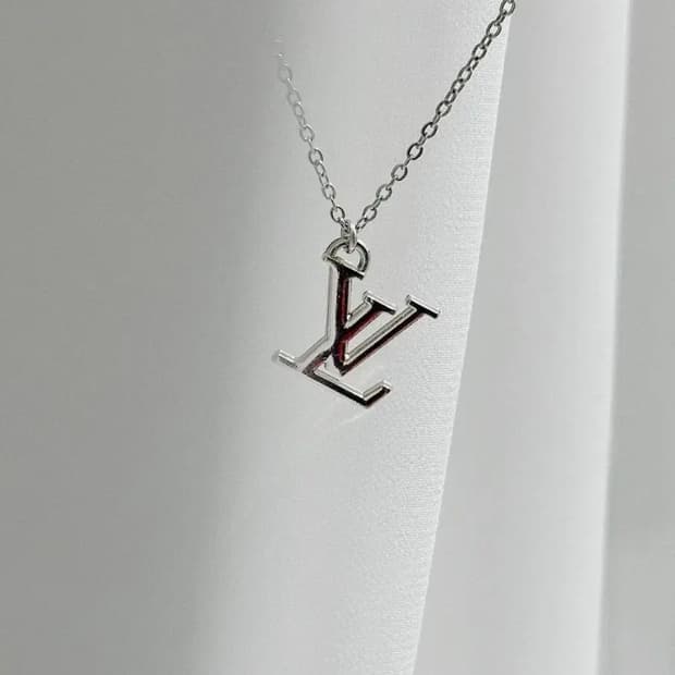 루이비통 심플로고 목걸이 실버 업사이클링