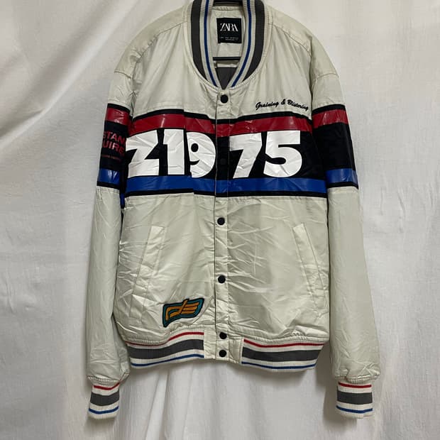 ZARA 레이싱 그래픽 바시티자켓