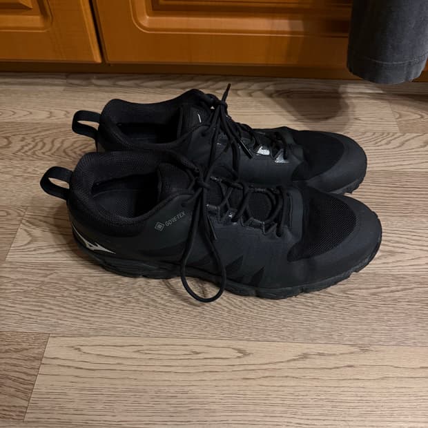 마가렛호웰 미즈노 하이킹슈즈 280