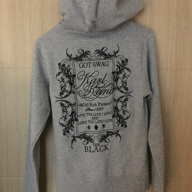 Lettering hood zip-up