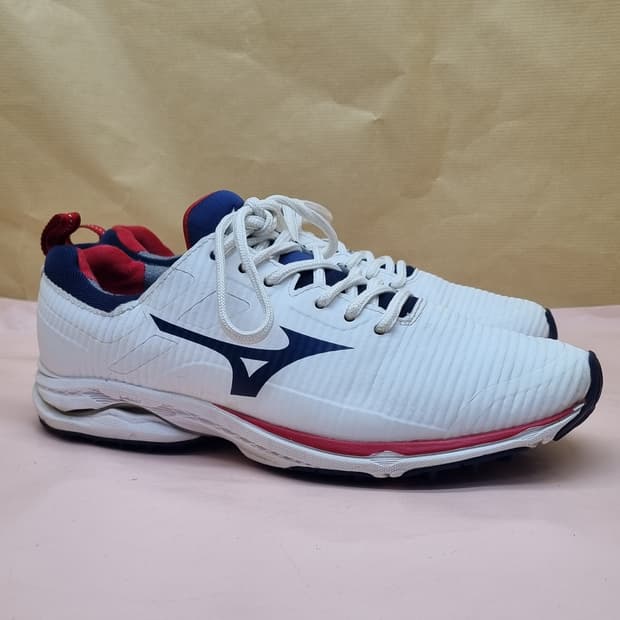 미즈노 웨이브 스파이크리스 골프화 260