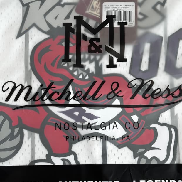 플레이보이 카티 NBA 콜라보 저지