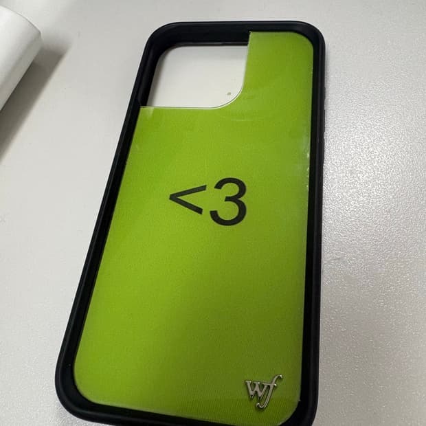 (새상품) 아이폰 16프로맥스 케이스 판매합니당