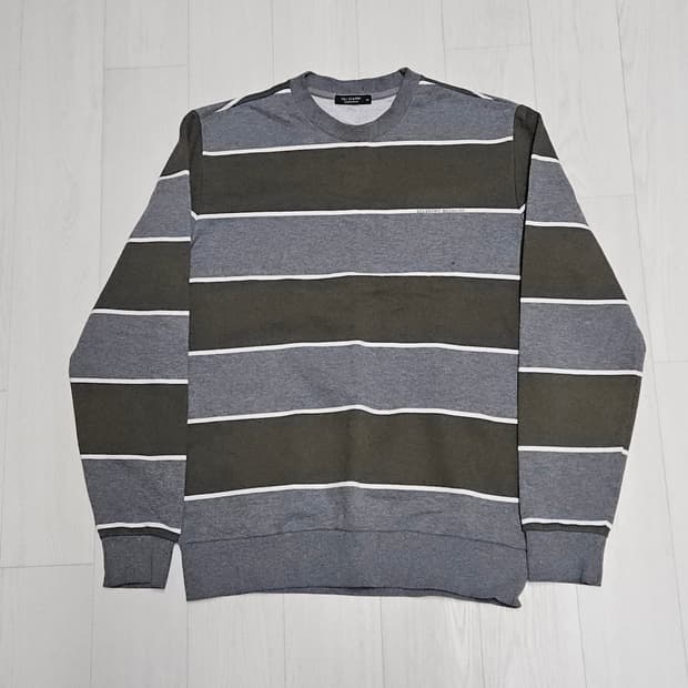 중고 스트라이프 맨투맨