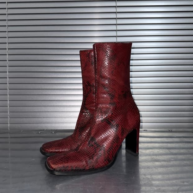 00s 올가죽 레드 스네이크 스퀘어 토 부츠