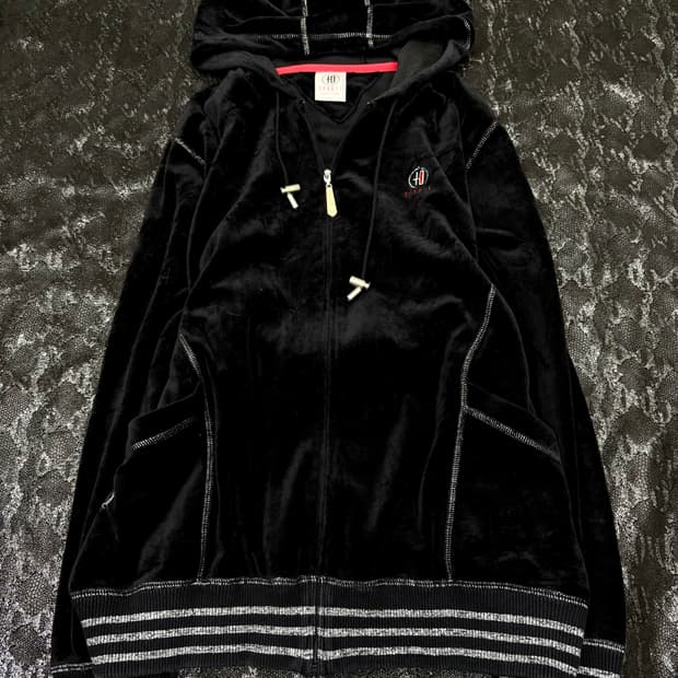 “Vintage” Y2K Stripe Detail Velvet Hoodi