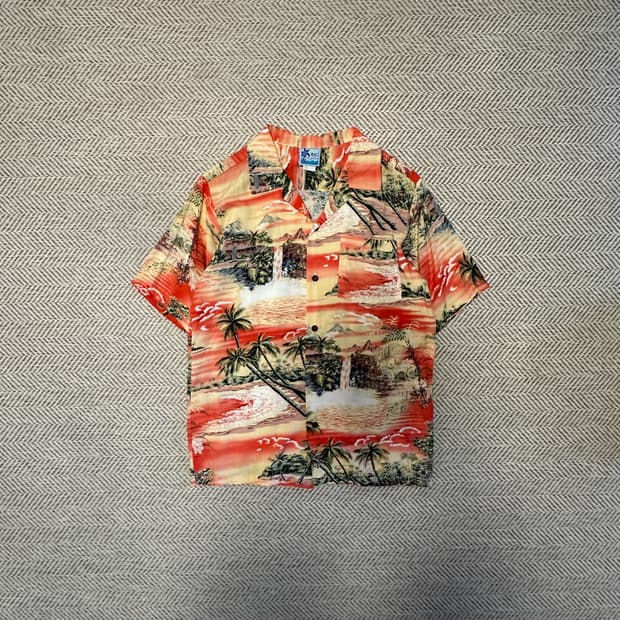 VINTAGE usa made hawaiian shirt
