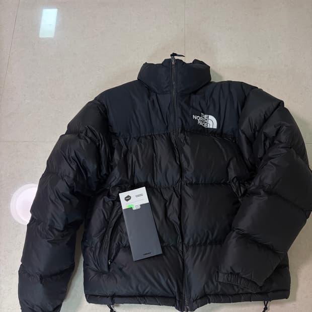 노스페이스 1996 에코 눕시 자켓 블랙 패딩