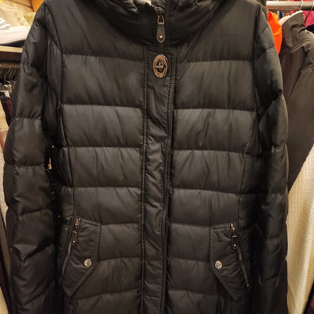 코치 블랙 패딩
