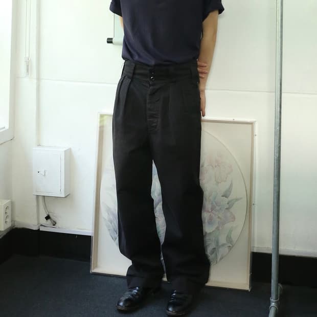 MHL 블랙 코튼 핀턱 트라우저