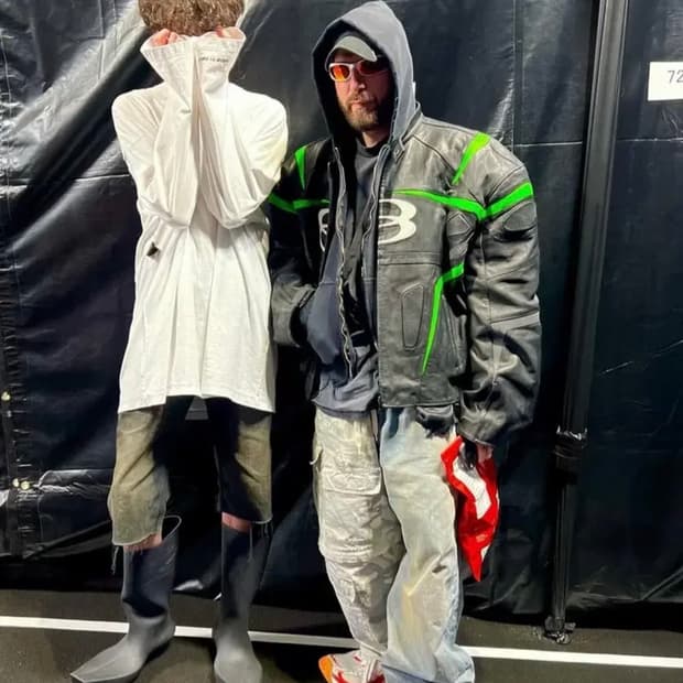 [44] 발렌시아가 10XL 흰색주황 뎀나착용