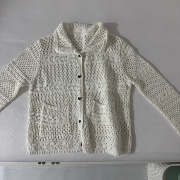 단추 니트 가디건