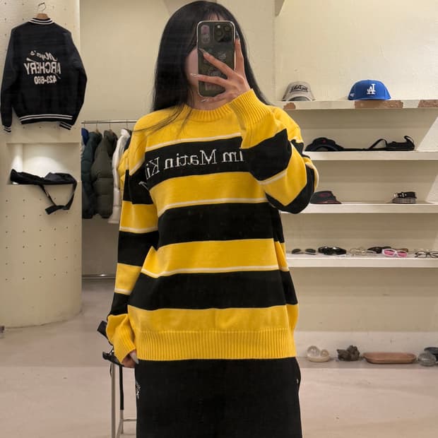 마뗑킴 스트라이프 빅로고 니트 U790