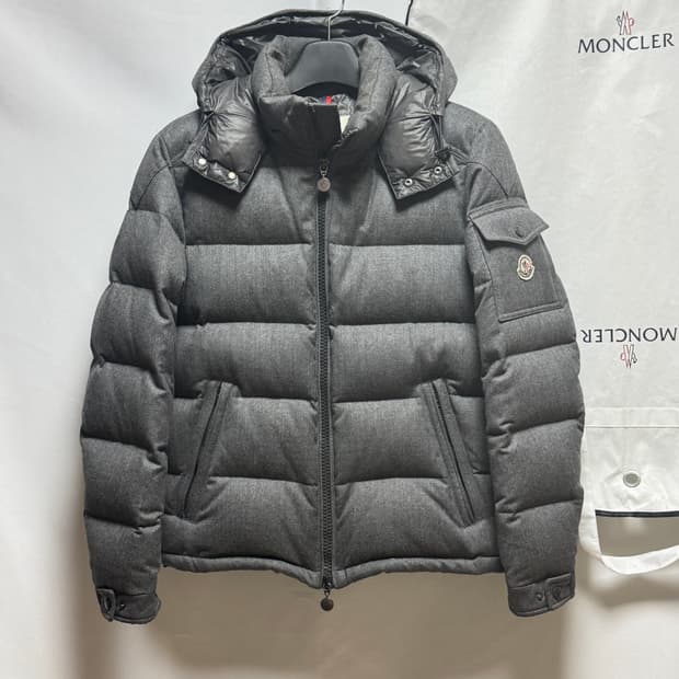 [2 size] 몽클레어 몽제네브르 패딩 그레이