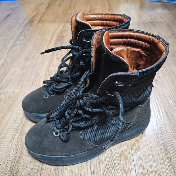 39) 이지 시즌3 밀리터리부츠