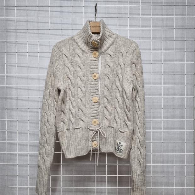 폴로진스 니트집업 (실사이즈확인)