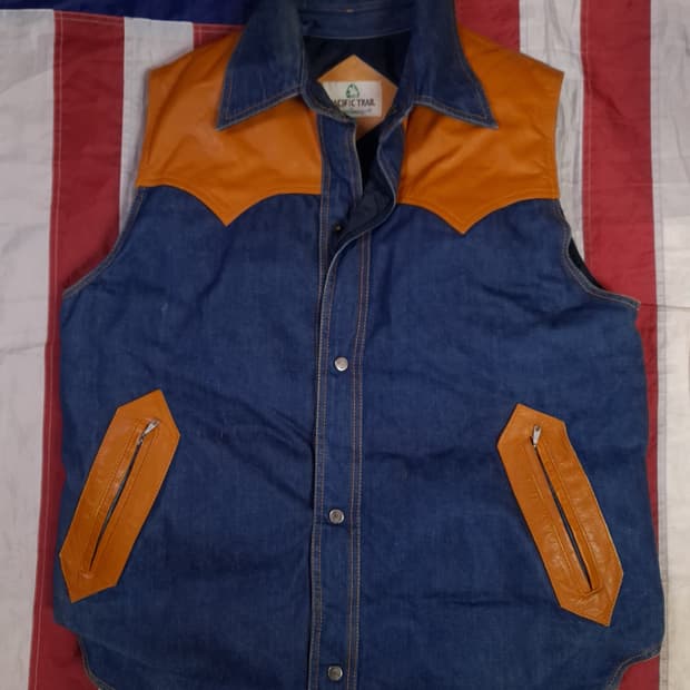 오리지날 70's 퍼스픽트레일 데님 웨스턴 다운 베스트