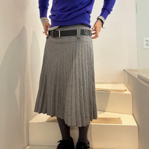 막스앤코 미디 플리츠 스커트