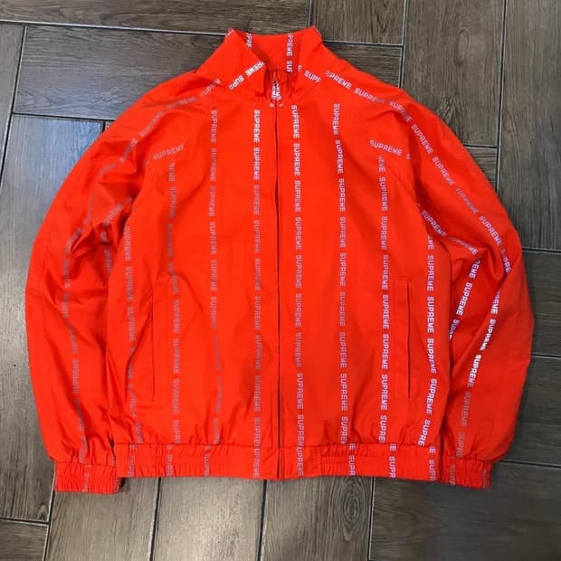 Supreme 슈프림 리플렉티브 텍스트 트렉자켓