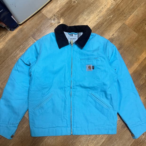 칼하트 WIP x 아이앱 스튜디오 OG 디트로이트 자켓 밀키 블루