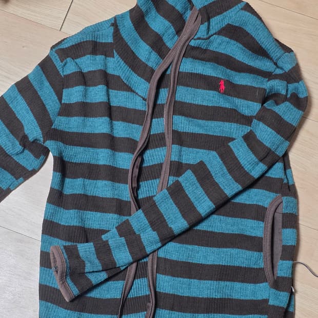 폴로 민트초코 니트집업