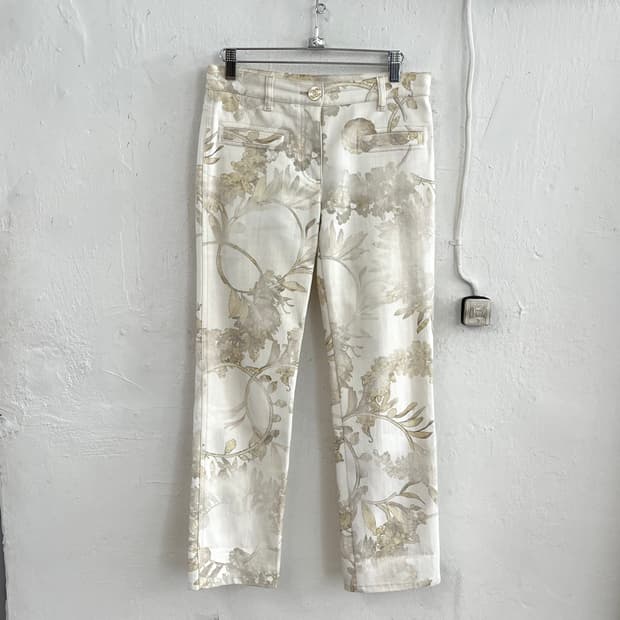 샤넬 2018SS 컬렉션 로우라이즈 플라워 데님 팬츠