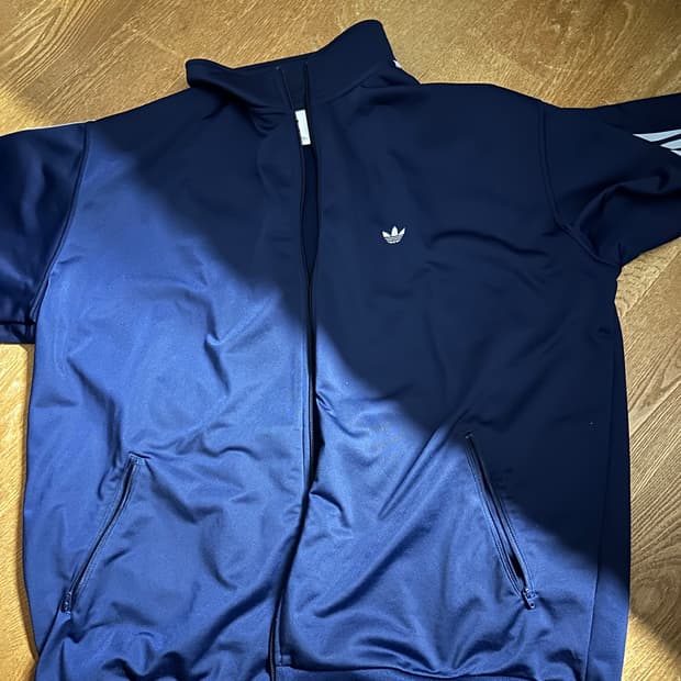 아디다스 네이비 BB 트랙탑 한번밖에 안입었어요