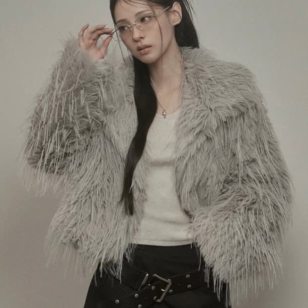 카키포인트 Shaggy Fur Jacket light gray