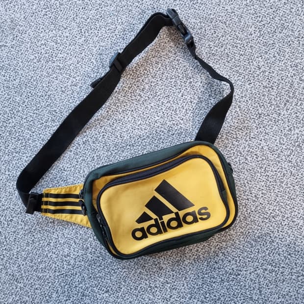 아디다스 크로스백