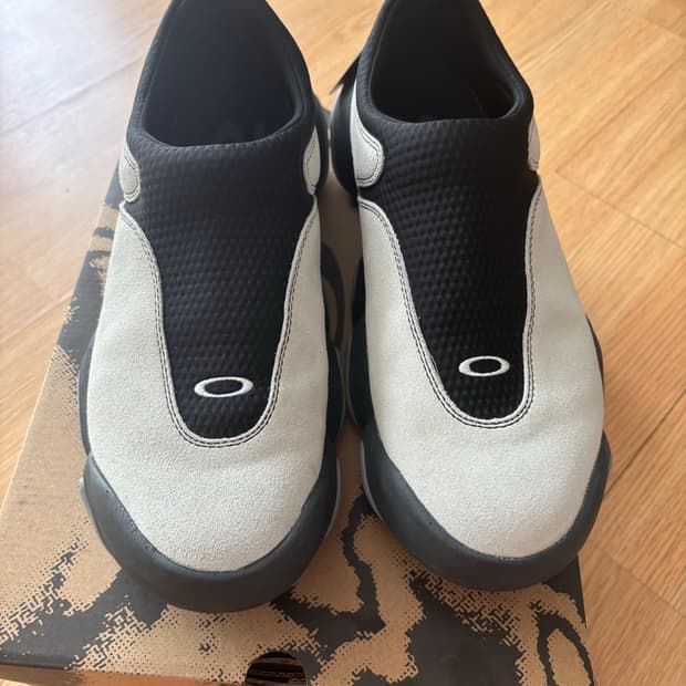 오클리X브레인데드 화이트버치 285