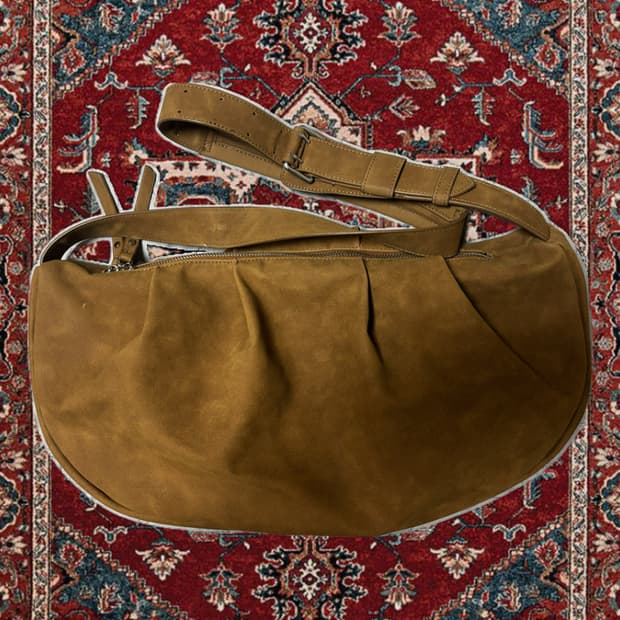 Suade Croissant bag