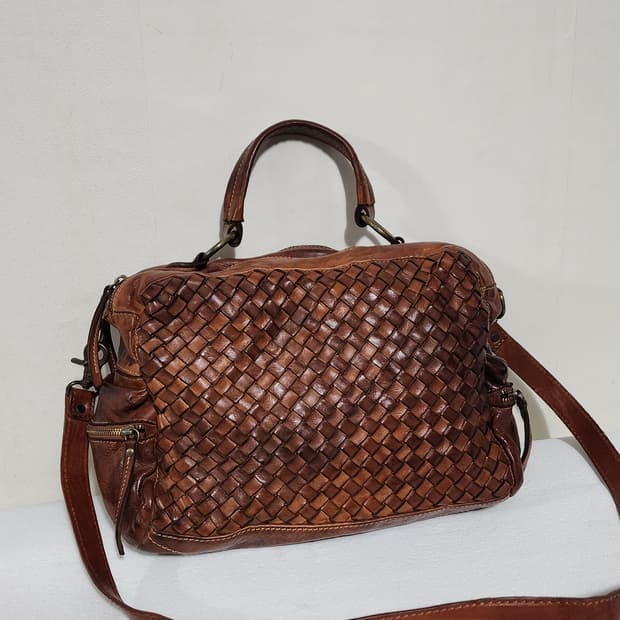 이태리 가죽 위빙 크로스백 토트백 여행용 가방