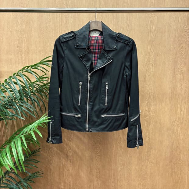 빈티지 에이프릴 라이더 자켓 체크 안감 메탈 지퍼 견장 디테일 블랙