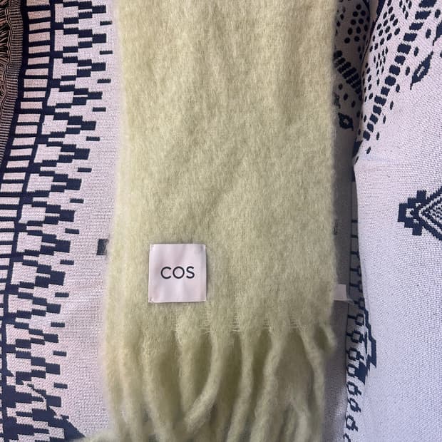 Cos 코스 머플러 피스타치오